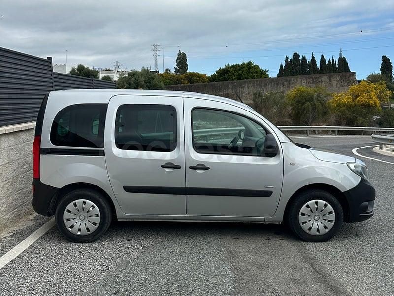 Usado Mercedes Citan 109 90 CV (66 kW) 2015 Granate Familiar