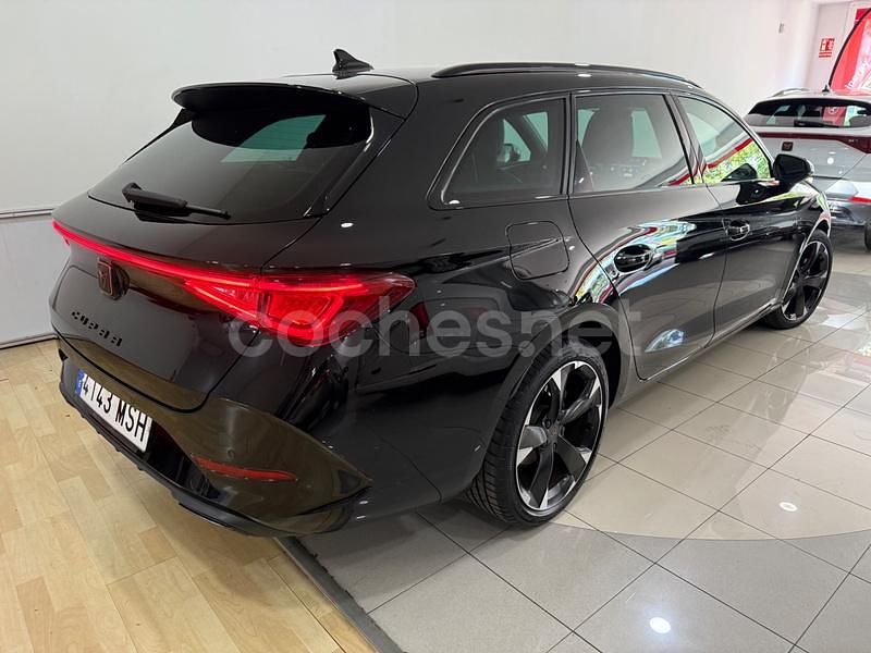 Usado Cupra Leon 150 CV (110 kW) 2024 Negro Familiar