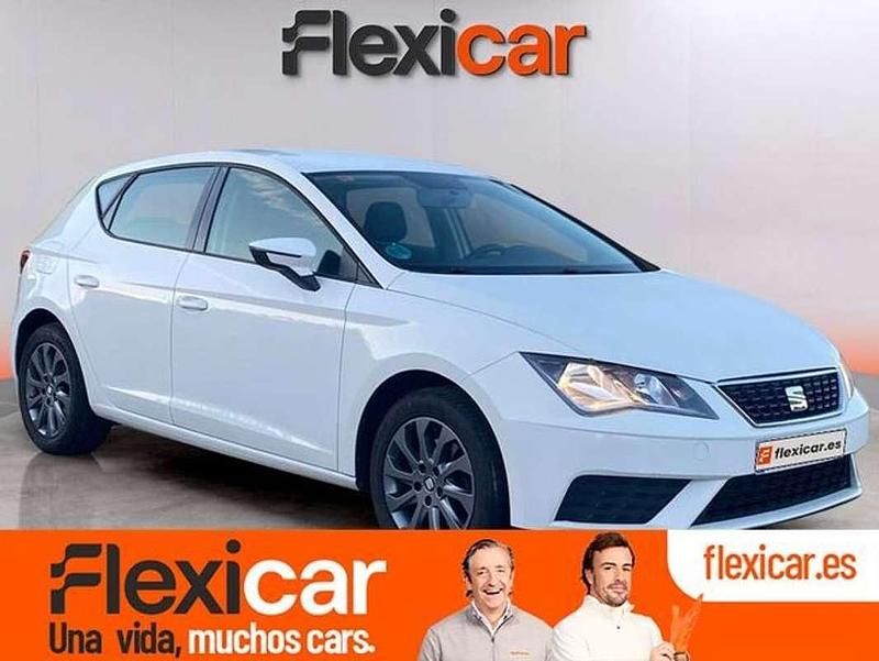 Usado Seat Leon Style 116 CV (85 kW) 2019 Blanco Berlina
