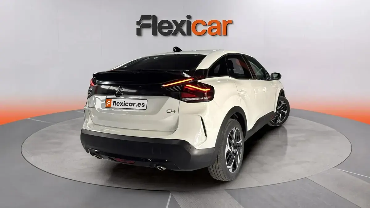 Usado Citroën C4 Feel 130 CV (95 kW) 2023 Blanco SUV