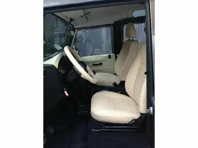 Usado Land Rover Defender 122 CV (89 kW) 2013 Gris SUV