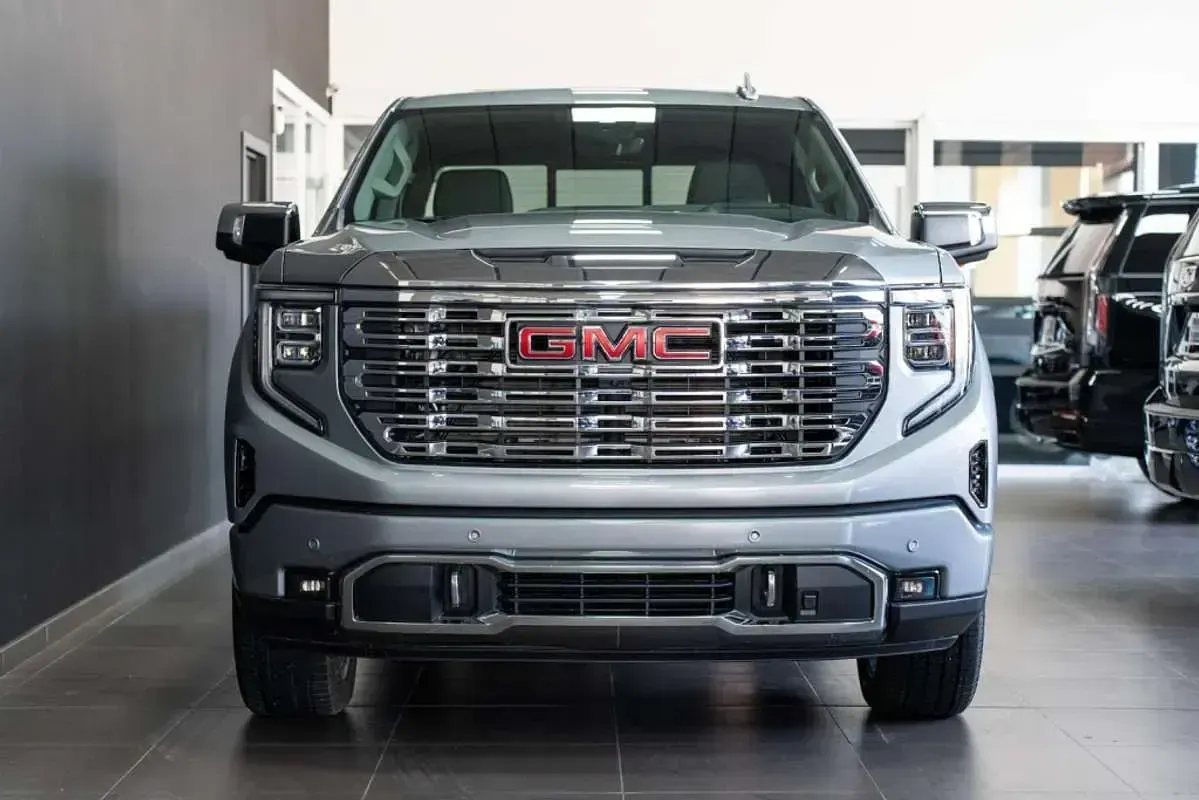 Nuevo GMC Sierra 2026 Gris Pickup/Camioneta