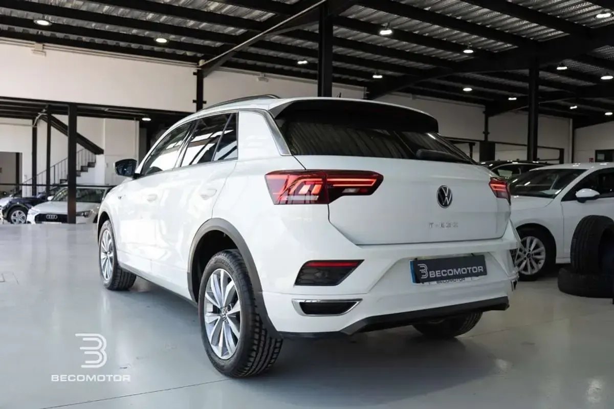 Usado VW T-Roc Advance 110 CV (80 kW) 2022 Blanco SUV