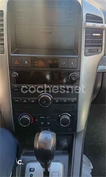 Usado Chevrolet Captiva 150 CV (110 kW) 2007 Gris / plata SUV