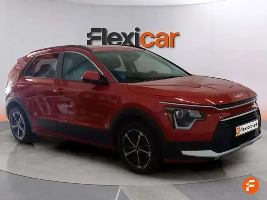 Usado Kia Niro 184 CV (135 kW) 2023 Burdeos SUV