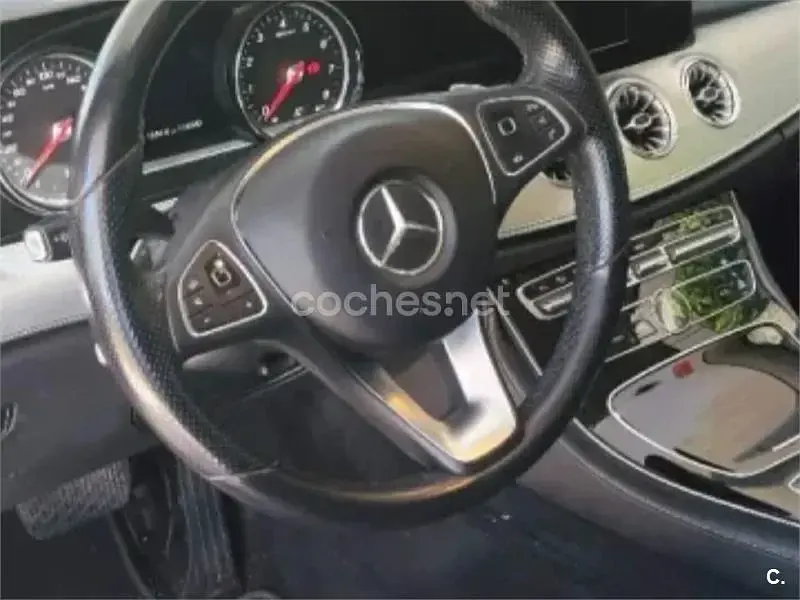 Usado Mercedes E200 184 CV (135 kW) 2017 Negro Descapotable