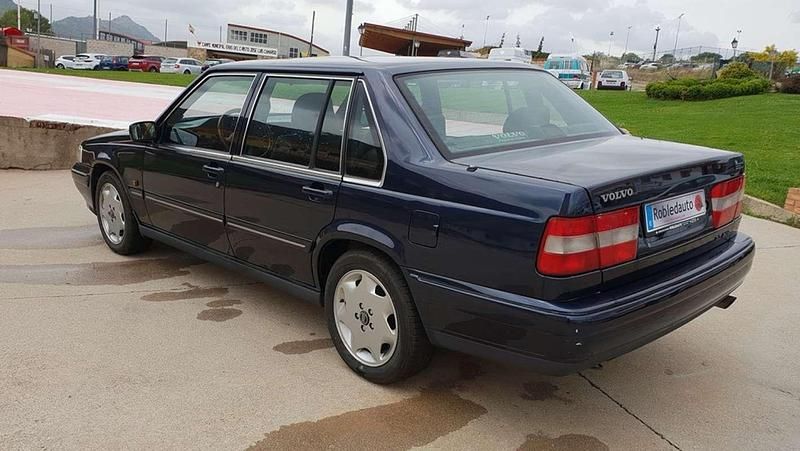 Usado Volvo 960 201 CV (147 kW) 1995 Azul Berlina