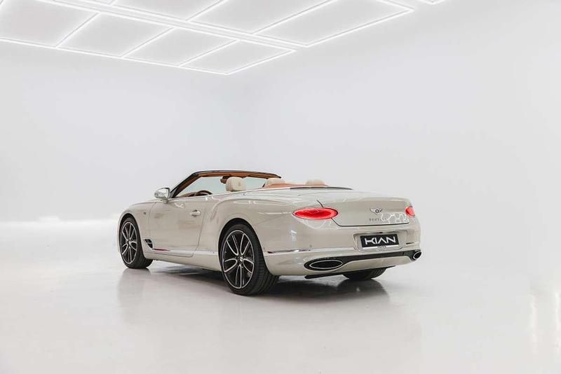 Usado Bentley Continental GT Convertible 635 CV (467 kW) 2019 Blanco Descapotable