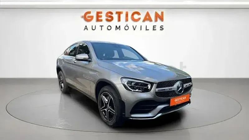 Usado Mercedes GLC300e 306 CV (225 kW) 2022 Gris / plata Coupe