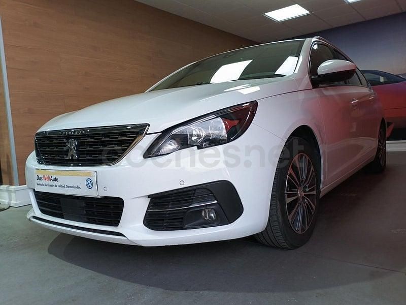 Usado Peugeot 308 SW Allure 130 CV (95 kW) 2020 Blanco Familiar