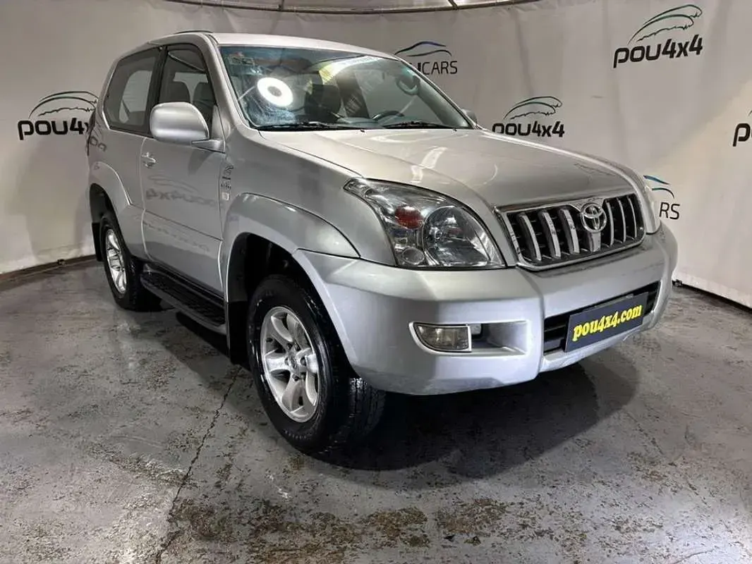 Usado Toyota Land Cruiser 173 CV (127 kW) 2008 Gris SUV