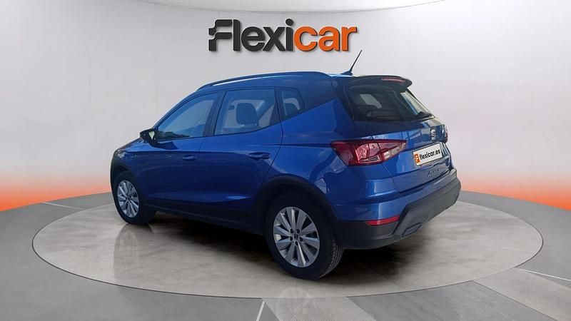 Usado Seat Arona Style 110 CV (80 kW) 2023 Azul SUV