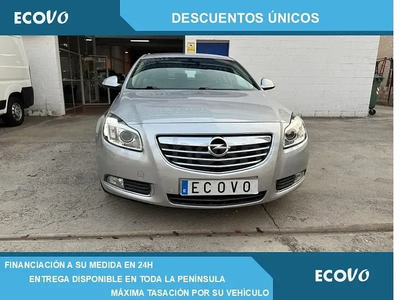 Usado Opel Insignia Excellence 130 CV (95 kW) 2013 Gris / plata Berlina