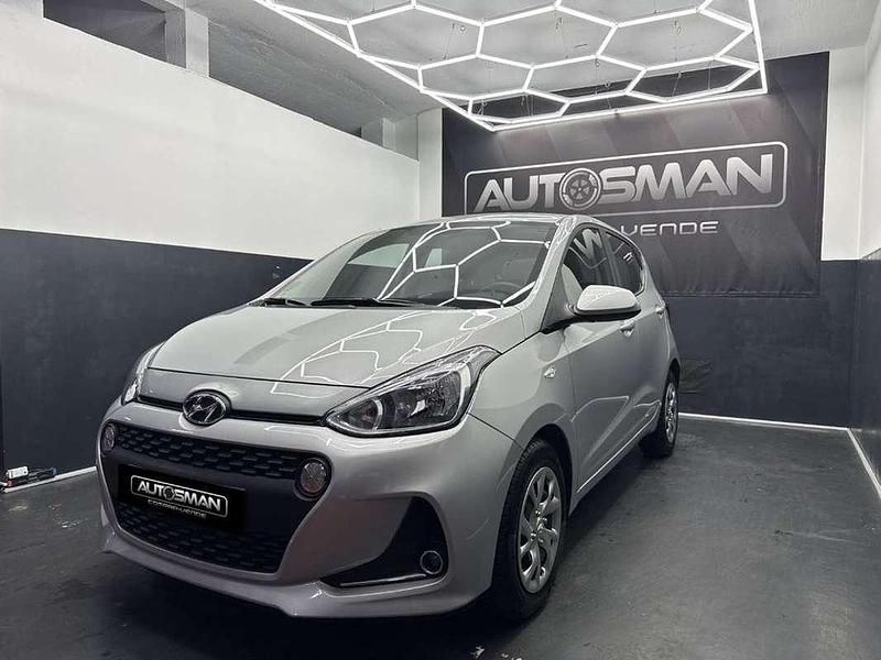 Usado Hyundai i10 GO! 67 CV (49 kW) 2018 Gris Utilitario