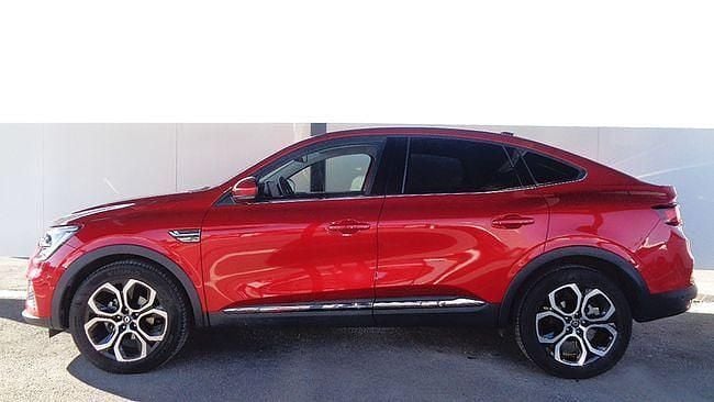 Usado Renault Arkana Zen 145 CV (106 kW) 2022 Rojo SUV