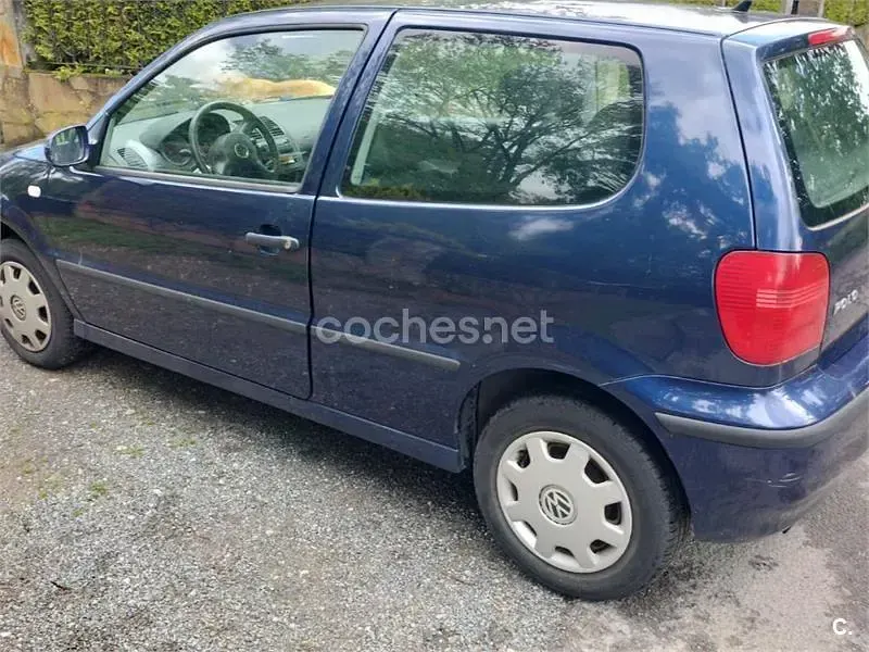Brugt VW Polo Trendline 60 HK (44 kW) 2001 Blå Sedan