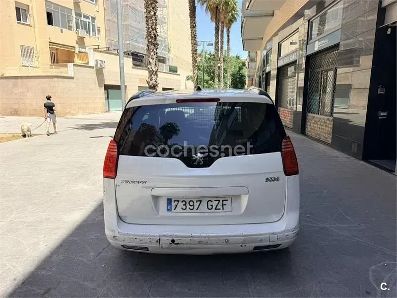 Usado Peugeot 5008 Sport 150 CV (110 kW) 2010 Blanco Monovolumen