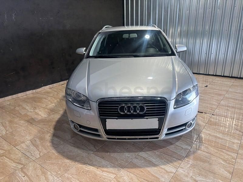 Usado Audi A4 140 CV (102 kW) 2008 Gris / plata Familiar