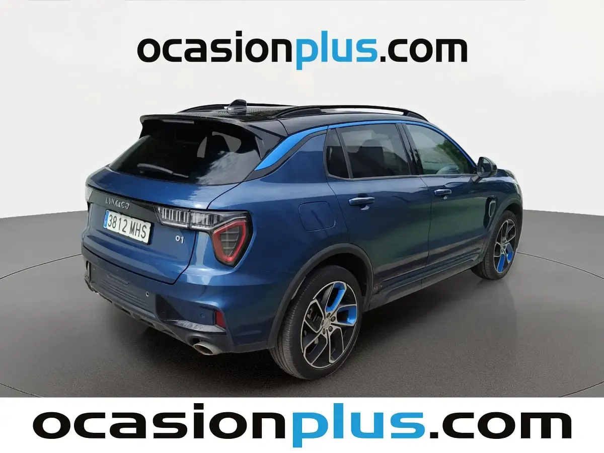 Usado Lynk & Co 01 261 CV (191 kW) 2023 Negro SUV