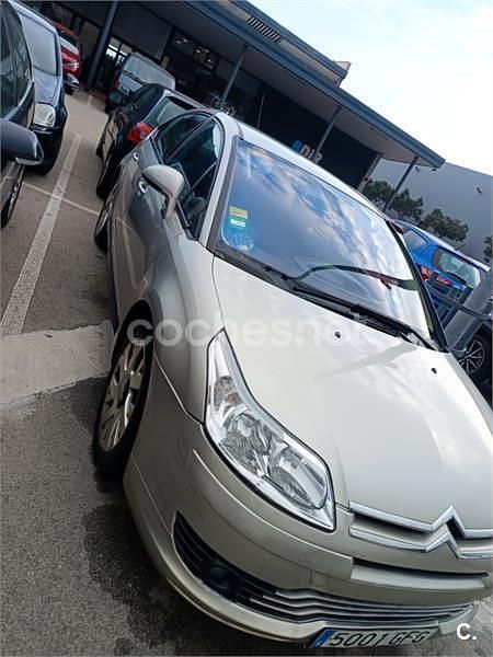 Usado Citroën C4 VTR Sport 92 CV (67 kW) 2008 Beige Berlina