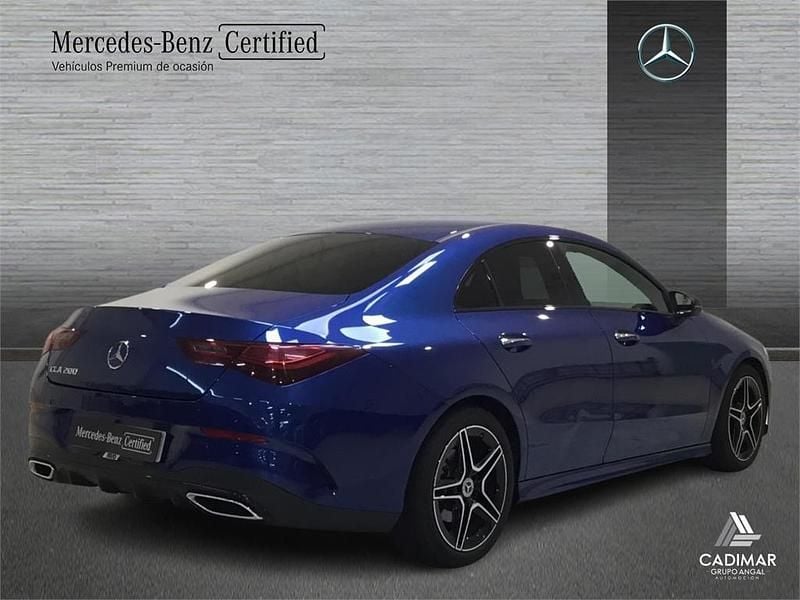 Usado Mercedes CLA200 AMG line 163 CV (119 kW) 2025 Azul Berlina