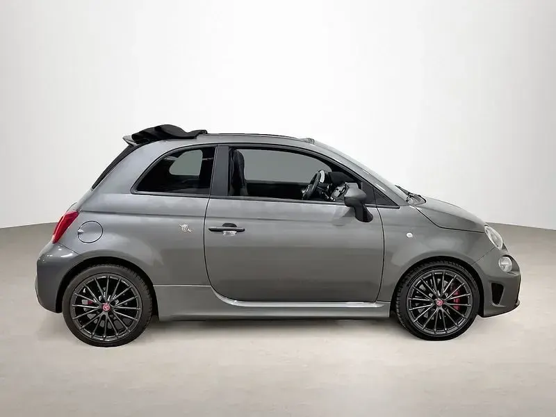 Usado Abarth 695C 182 CV (133 kW) 2023 Gris Descapotable