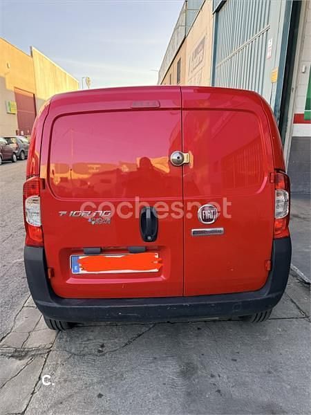 Usado Fiat Fiorino 70 CV (51 kW) 2016 Rojo Monovolumen