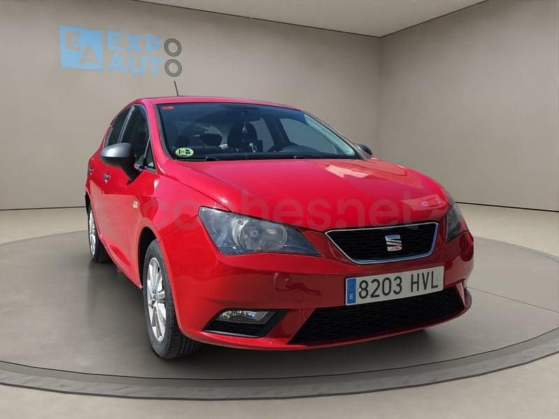 Usado Seat Ibiza Reference 90 HP (66 kW) 2014 Vermelho Sedan