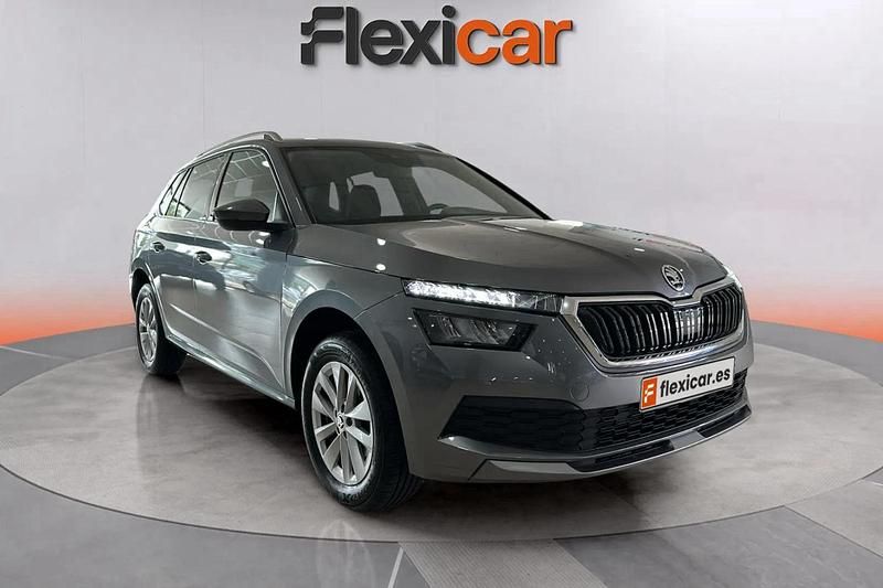 Gris Usado 2024 Skoda Kamiq Ambition SUV | 17.990 € (Buen precio) - Imagen 1/4