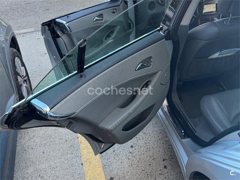 Usado Mercedes CLS350 272 CV (200 kW) 2004 Gris / plata Berlina