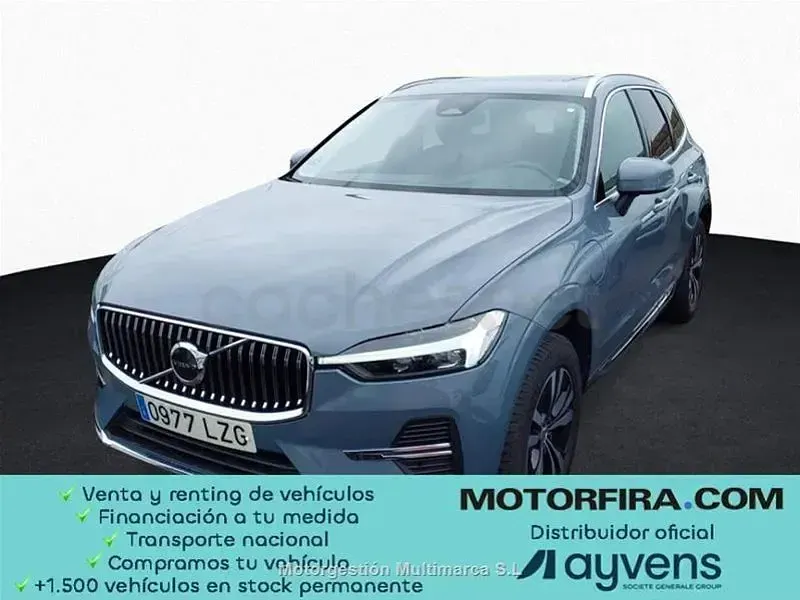 Begagnad Volvo XC60 Core 351 HK (258 kW) 2022 Gul SUV