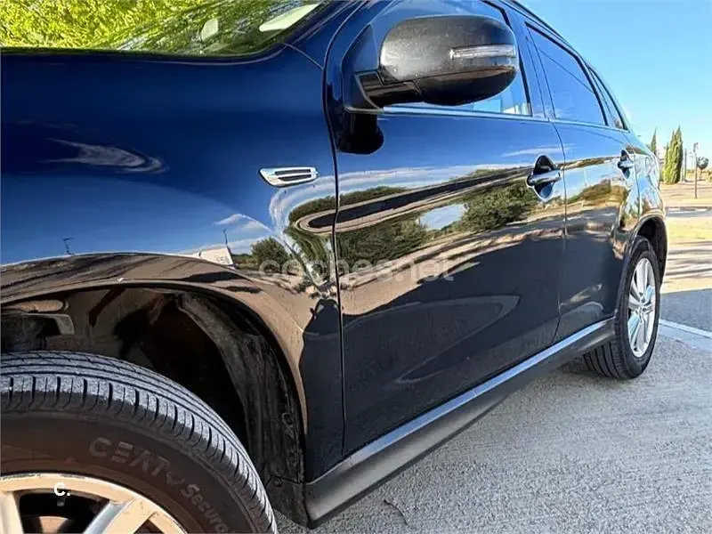 Usado Mitsubishi ASX Motion 117 CV (86 kW) 2013 Negro SUV
