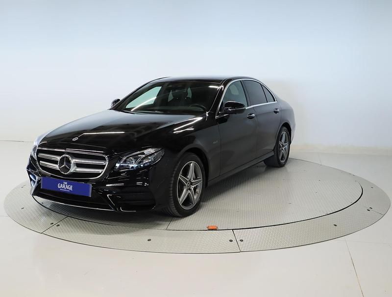 Usado Mercedes E300 333 CV (244 kW) 2020 Negro Berlina