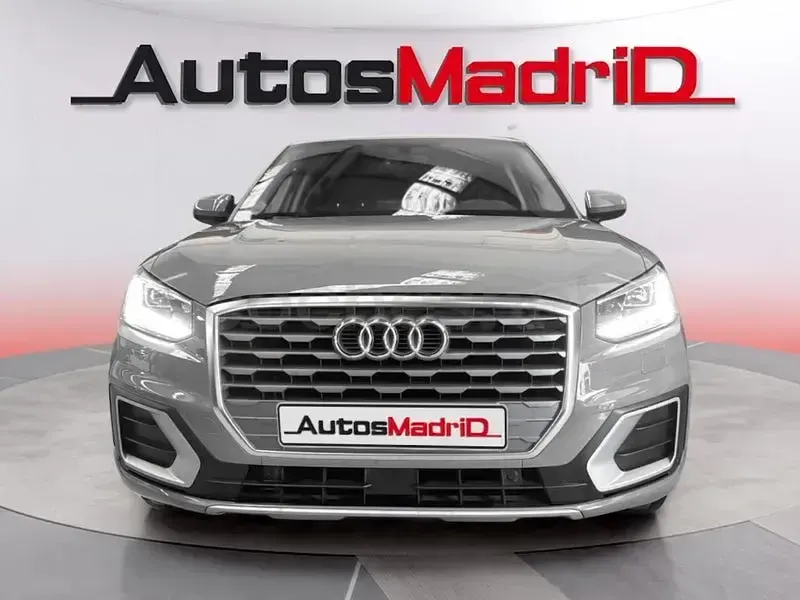 Usado Audi Q2 Sport 116 CV (85 kW) 2017 Gris / plata SUV