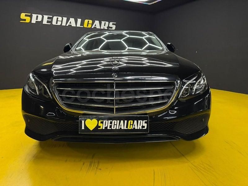 Usado Mercedes E220 194 CV (142 kW) 2018 Azul Berlina