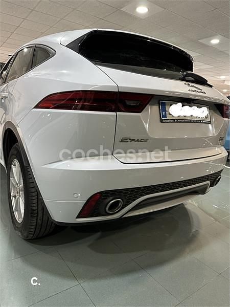 Usado Jaguar E-Pace R-Dynamic 150 CV (110 kW) 2019 Blanco SUV