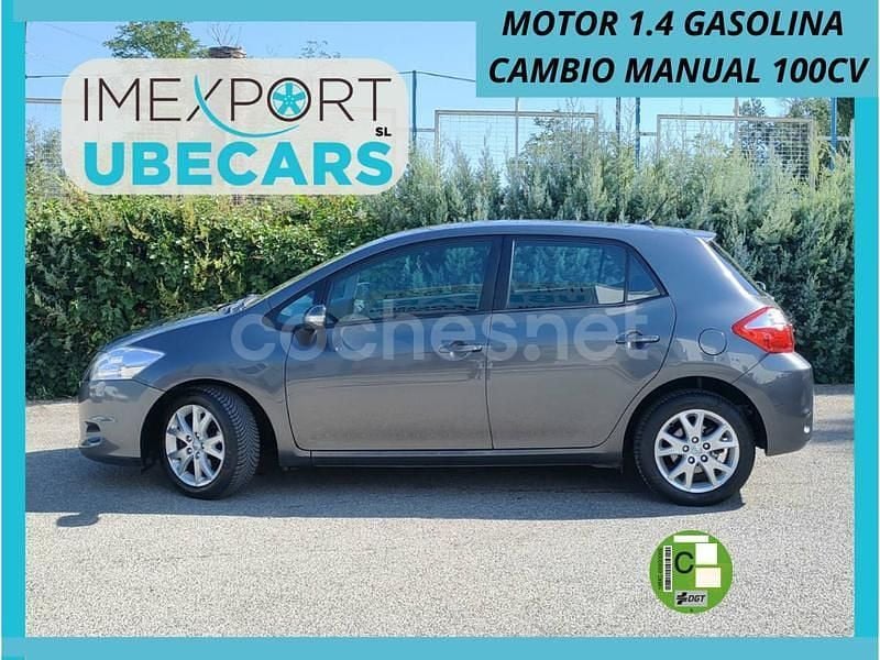 Gris / plata Usado 2012 Toyota Auris Advance Berlina | 7900 € (Precio justo) - Imagen 1/4