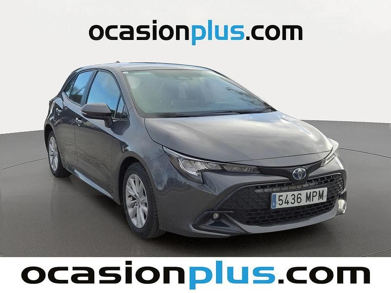 Usado Toyota Corolla Active 140 CV (102 kW) 2024 Gris Berlina