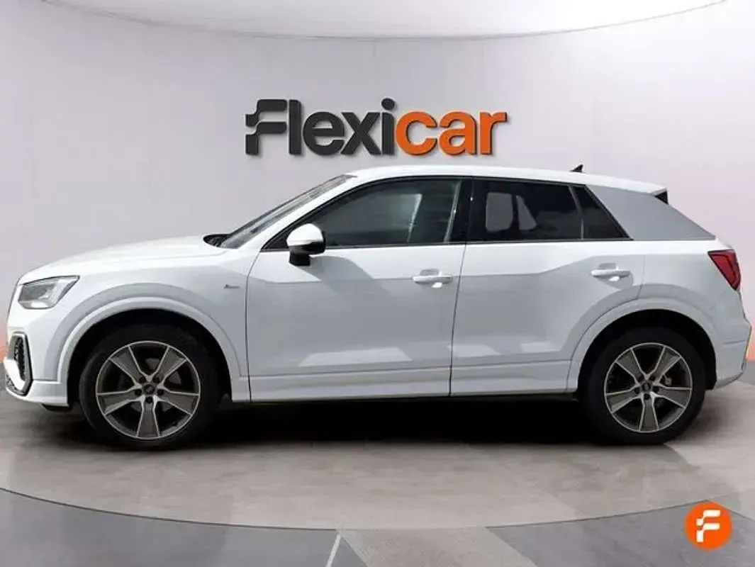 Usado Audi Q2 S-Line 116 CV (85 kW) 2024 Blanco SUV