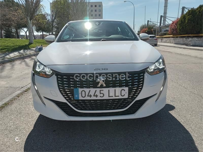 Usado Peugeot 208 Active 100 CV (73 kW) 2021 Blanco Utilitario