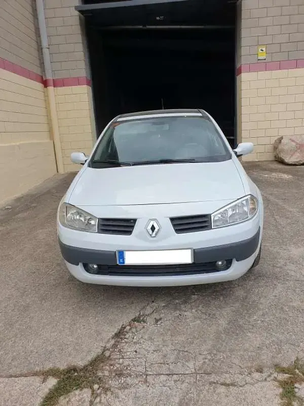 Usado Renault Mégane 114 CV (83 kW) 2007 Blanco Utilitario
