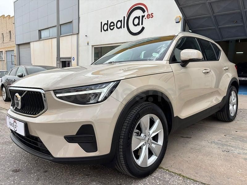 Usado Volvo XC40 Core 163 CV (119 kW) 2025 Beige SUV