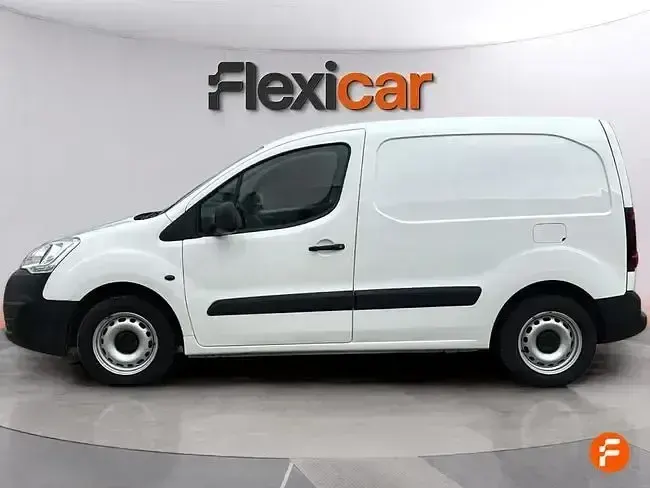 Usado Citroën Berlingo Live 75 CV (55 kW) 2018 Blanco Monovolumen