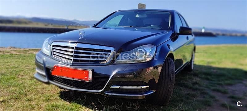 Negro Usado 2012 Mercedes C250 Elegance Berlina | 14.900 € (Precio justo) - Imagen 1/4