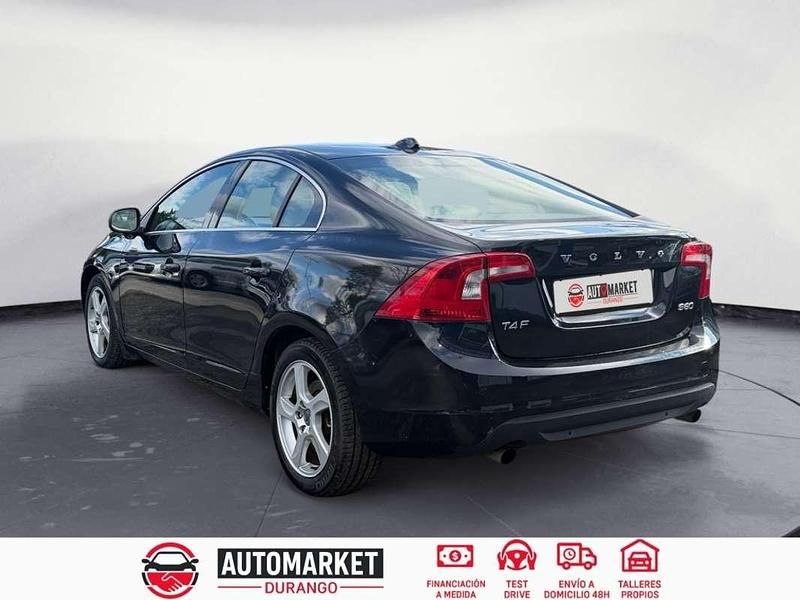 Käytetty Volvo S60 R-Design 180 HP (132 kW) 2011 Sininen Sedan