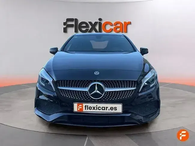 Usado Mercedes A180 122 CV (89 kW) 2018 Negro