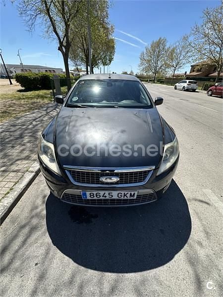 Usado Ford Mondeo Titanium X 140 CV (102 kW) 2009 Azul Berlina