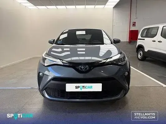Usado Toyota C-HR Advance 184 CV (135 kW) 2023 Gris / plata SUV