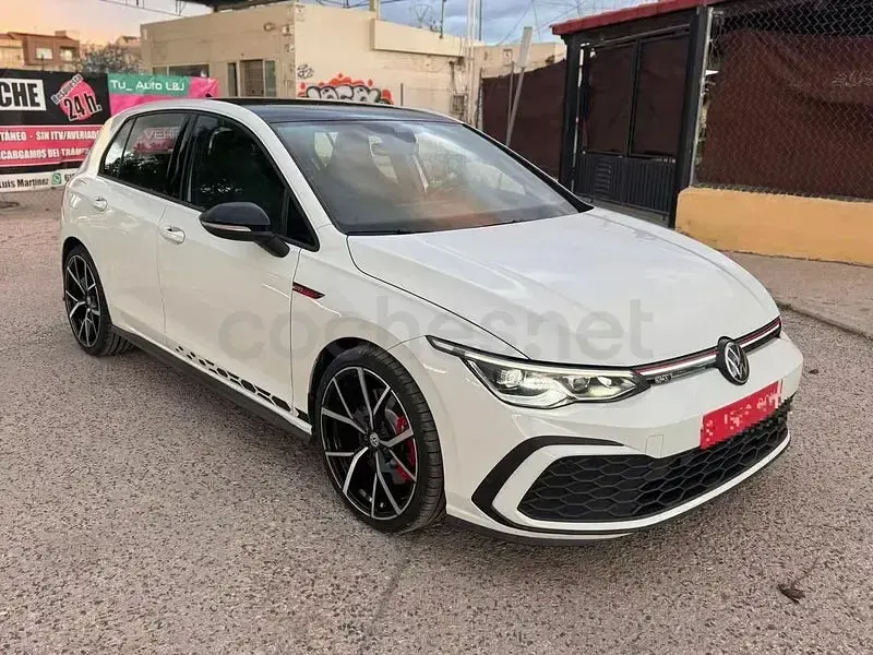Usado VW Golf VIII GTI 245 CV (180 kW) 2024 Blanco Berlina