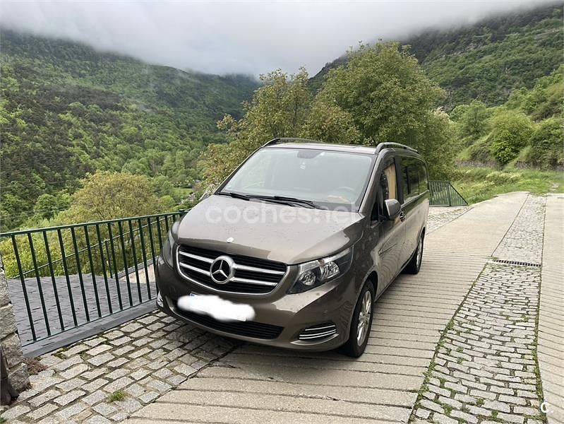 Marrón Usado 2017 Mercedes V220 Monovolumen | 32.000 € (Un poco caro) - Imagen 1/4